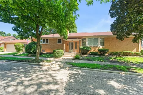 Exterior - 418 End Ave, Hillside, IL 60162 photo 1 of 3