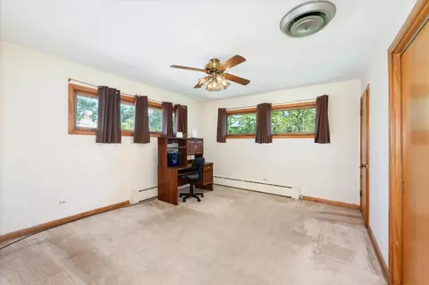Bedroom - 418 End Ave, Hillside, IL 60162 photo 3 of 6