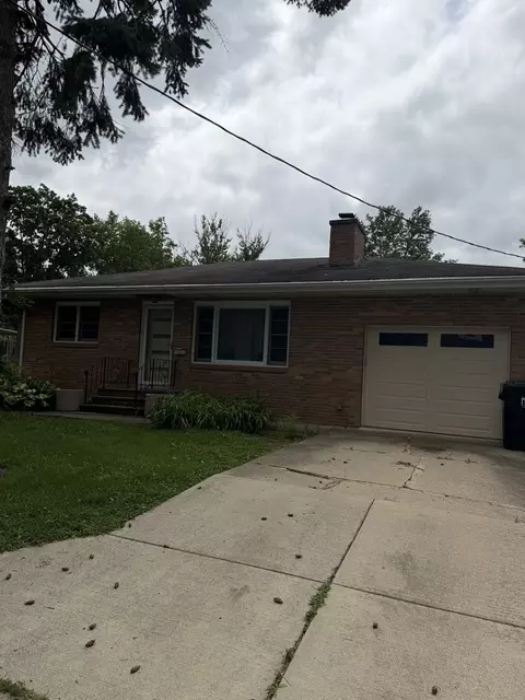 1107 West Ave, Normal, IL 61761