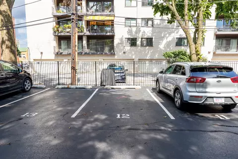 Exterior - 415 Franklin Ave #2C, River Forest, IL 60305 photo 4 of 4