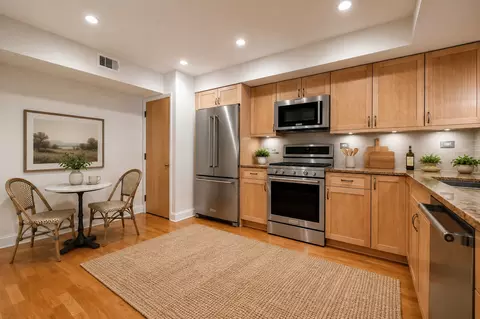 Kitchen - 415 Franklin Ave #2C, River Forest, IL 60305 photo 1 of 3