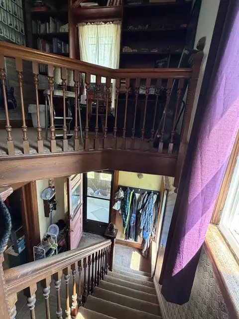 Entry Way - 310 Park Ave, Prophetstown, IL 61277 photo 5 of 5