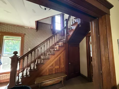 Entry Way - 310 Park Ave, Prophetstown, IL 61277 photo 2 of 5