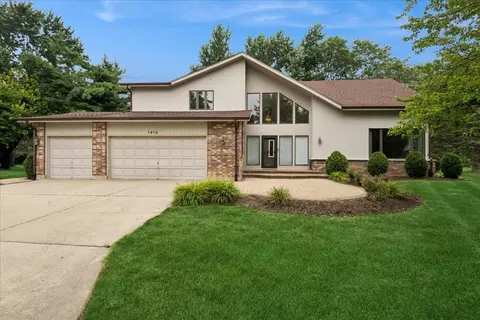 1413 Annie Ln, Libertyville, IL 60048