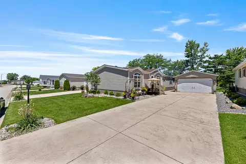 10864 Doral Dr, Frankfort, IL 60423