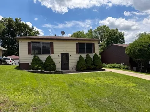 Exterior - 907 Houston Ave, Elgin, IL 60120 photo 1 of 10