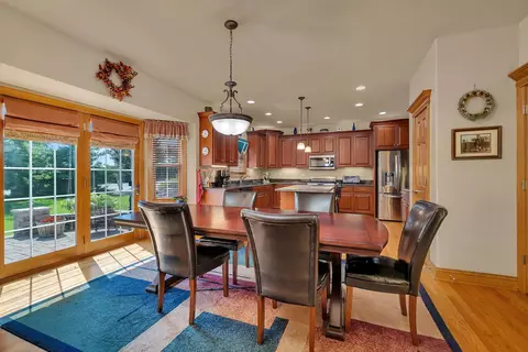 Dining - 529 E Hunter Ln, Minooka, IL 60447 photo 3 of 3