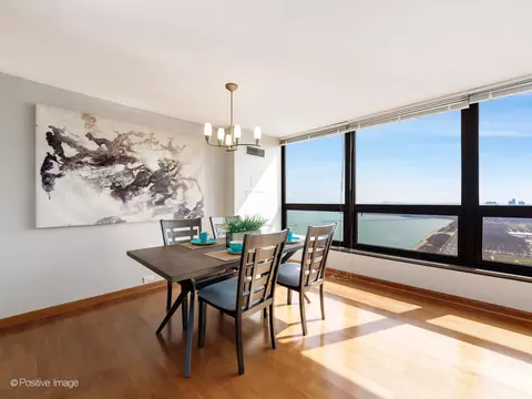 Dining - 360 E Randolph St #3902, Chicago, IL 60601 photo 1 of 2
