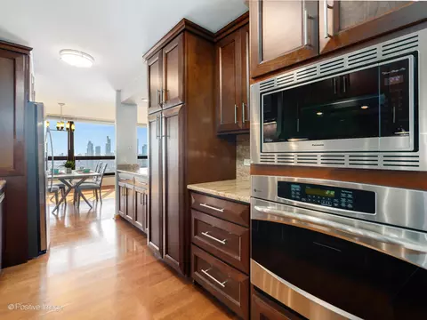Kitchen - 360 E Randolph St #3902, Chicago, IL 60601 photo 2 of 4