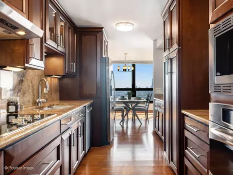 Kitchen - 360 E Randolph St #3902, Chicago, IL 60601 photo 3 of 4