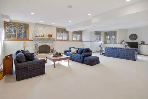 33 W551 Hub Rd, Wayne, IL 60184 photo 48