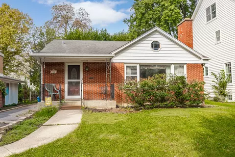 122 S Quincy St, Hinsdale, IL 60521