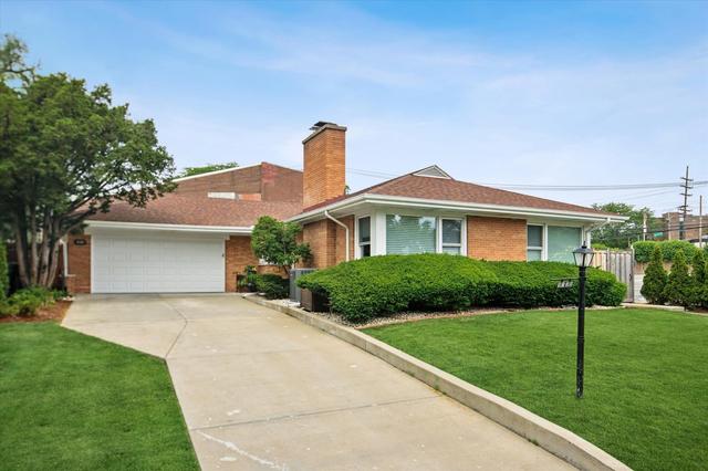 9130 Kenton Ave, Skokie, IL 60076