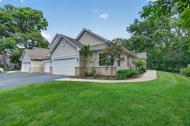 938 Treeline Ct, Lockport, IL 60441