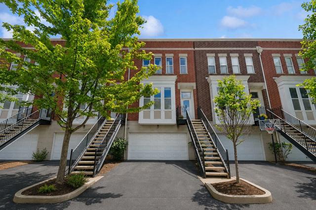 3951 N Washtenaw Ave, Chicago, IL 60618