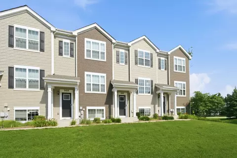 2426 Alison Ave #2464, Pingree Grove, IL 60140