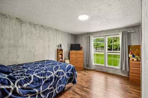 Bedroom - 197 E Cermak Rd, Braidwood, IL 60408 photo 5 of 6