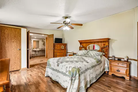 Bedroom - 197 E Cermak Rd, Braidwood, IL 60408 photo 2 of 6