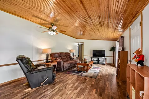 Living - 197 E Cermak Rd, Braidwood, IL 60408 photo 2 of 2
