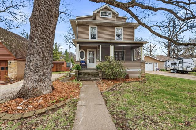 1587 34th Ave, Moline, IL 61265