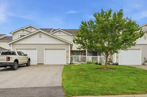 731 Shoreline Cir #731, Schaumburg, IL 60194