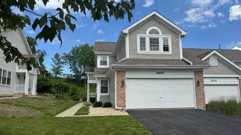 5445 Ridge Xing, Hanover Park, IL 60133