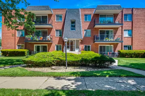 5712 128th St #1D, Crestwood, IL 60418