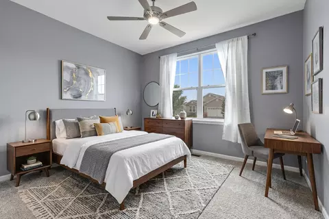 Bedroom - 324 S Fork Dr, Gurnee, IL 60031 photo 3 of 4