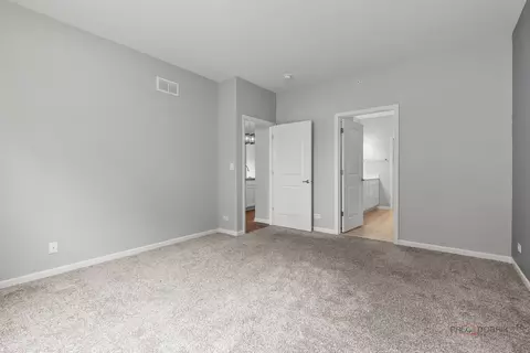 Bedroom - 324 S Fork Dr, Gurnee, IL 60031 photo 2 of 4