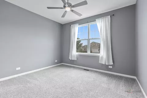 Bedroom - 324 S Fork Dr, Gurnee, IL 60031 photo 4 of 4