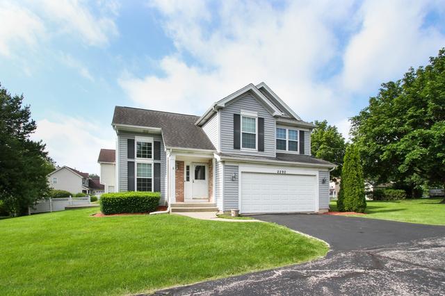 2290 Applewood Ln, Woodstock, IL 60098