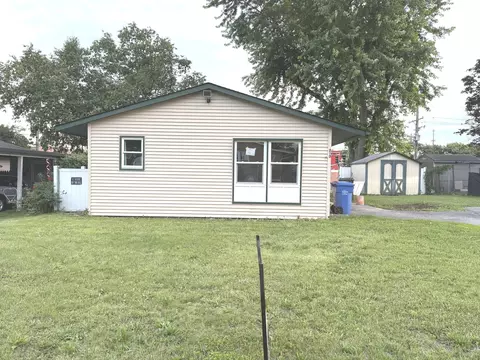 213 Butte Ln, Carpentersville, IL 60110