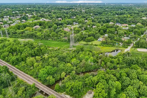 10 S540 County Line Rd, Willowbrook, IL 60527 photo 3
