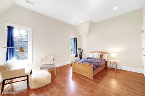 Bedroom - 2895 Keystone Rd, Northbrook, IL 60062 photo 3 of 6