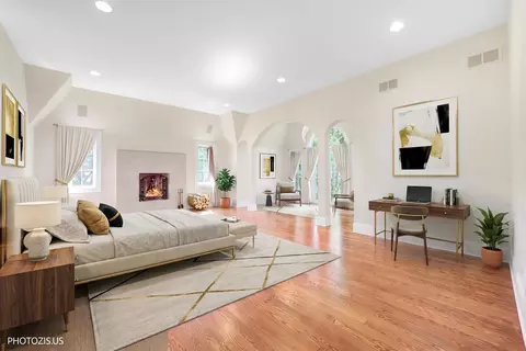 Bedroom - 2895 Keystone Rd, Northbrook, IL 60062 photo 1 of 6