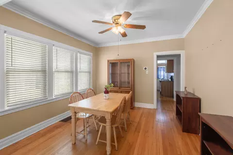 Dining - 4030 Vernon Ave, Brookfield, IL 60513 photo 2 of 2