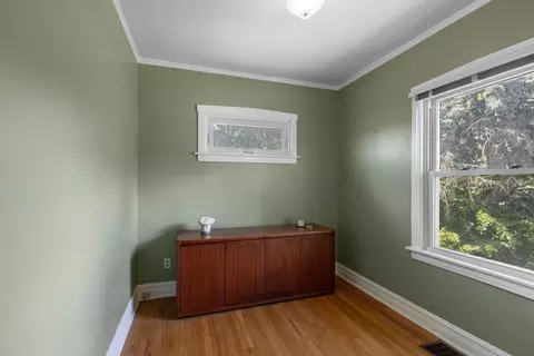 Bedroom - 4030 Vernon Ave, Brookfield, IL 60513 photo 1 of 2