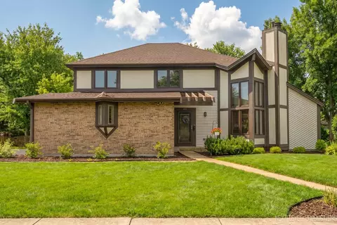 942 Montgomery Ct, Naperville, IL 60540