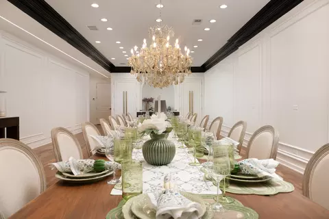 Dining - 22 Elm St, Chicago, IL 60611 photo 4 of 13