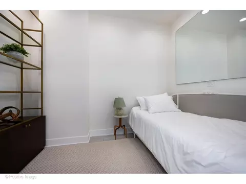 Bedroom - 22 Elm St, Chicago, IL 60611 photo 10 of 10