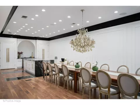 Dining - 22 Elm St, Chicago, IL 60611 photo 2 of 13