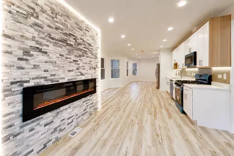 544 N Leamington Ave, Chicago, IL 60644
