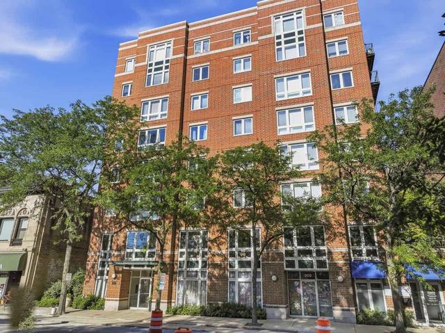 811 Chicago Ave #405, Evanston, IL 60202