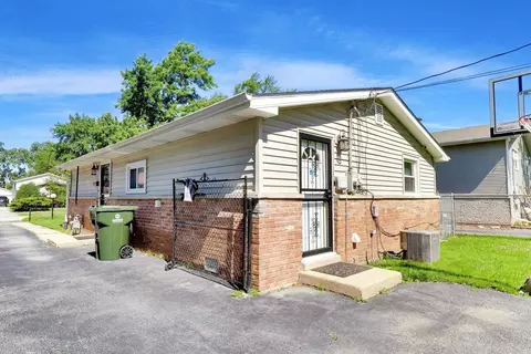 Exterior - 16641 Paulina St, Markham, IL 60428 photo 3 of 4
