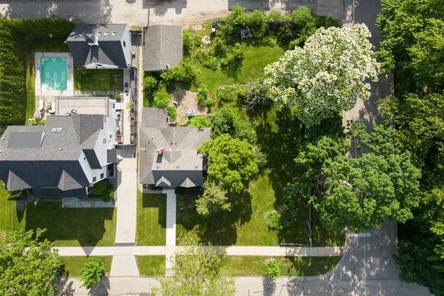 41 S Stough St, Hinsdale, IL 60521