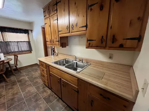 Kitchen - 526 Edwards St, Kewanee, IL 61443 photo 4 of 7