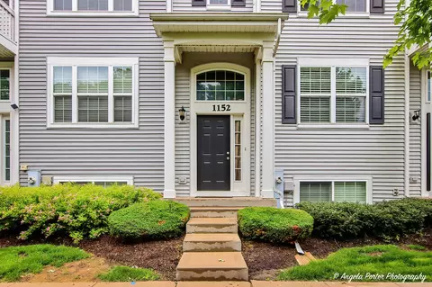 1152 Piccolo Ln, Volo, IL 60073