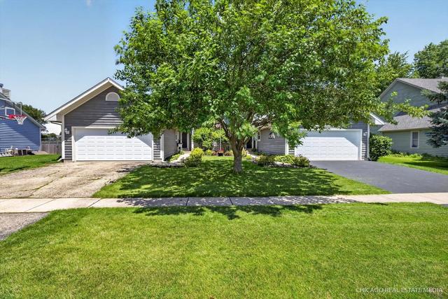 330 W Amie Ave, Hinckley, IL 60520
