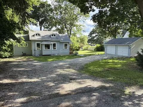 25173 W Buena Ave, Lake Villa, IL 60046