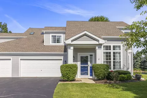 222 Grays Dr, Oswego, IL 60543